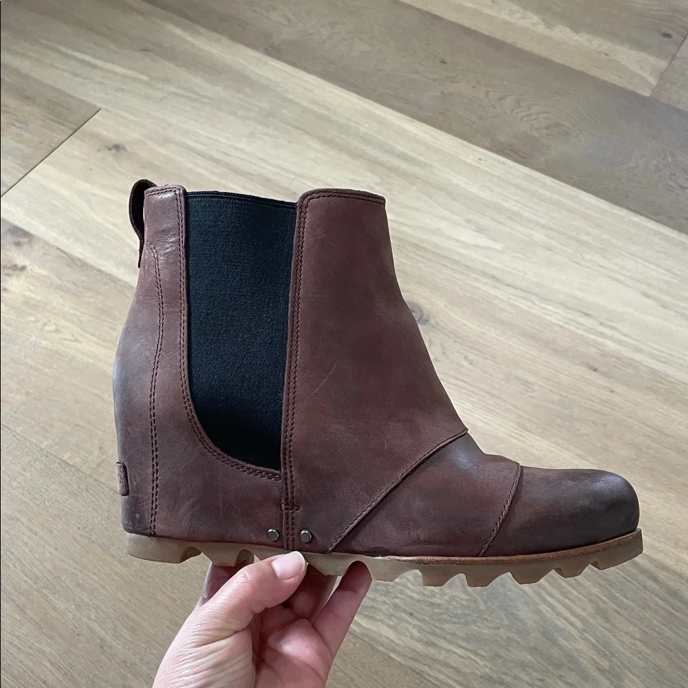 Sorel Lea Wedge Ankle Boots In Redwood/Black Women’s Size 10